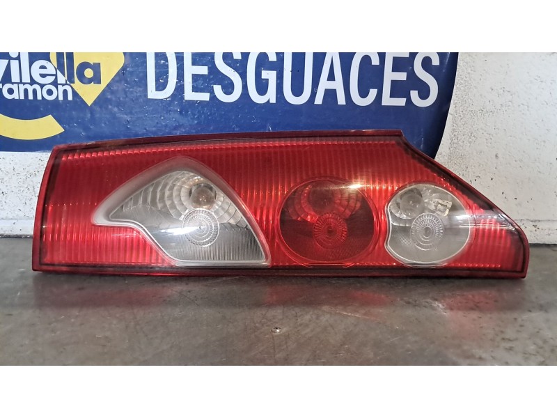 Recambio de piloto trasero derecho para renault kangoo authentique referencia OEM IAM   