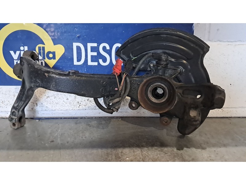 Recambio de mangueta delantera izquierda para audi a4 1.9 tdi referencia OEM IAM 8D0407257  