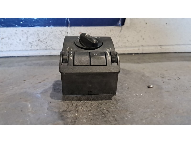 Recambio de mando luces para opel corsa c 1.2 16v cat (z 12 xe / lw4) referencia OEM IAM 1 NIEBLA  