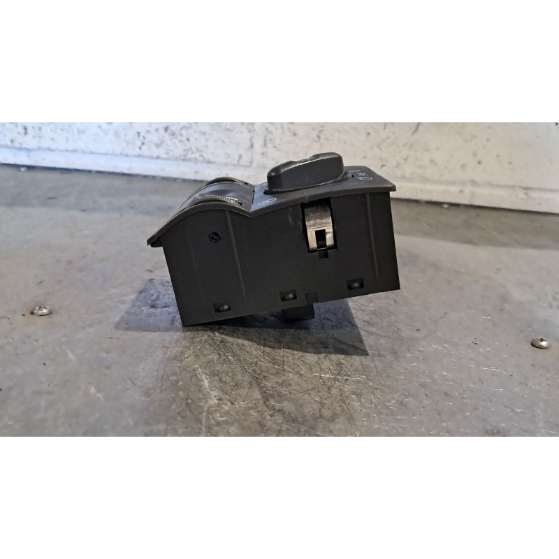 Recambio de mando luces para opel corsa c 1.2 16v cat (z 12 xe / lw4) referencia OEM IAM 1 NIEBLA  