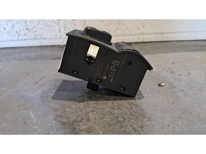 Recambio de mando luces para opel corsa c 1.2 16v cat (z 12 xe / lw4) referencia OEM IAM 1 NIEBLA  