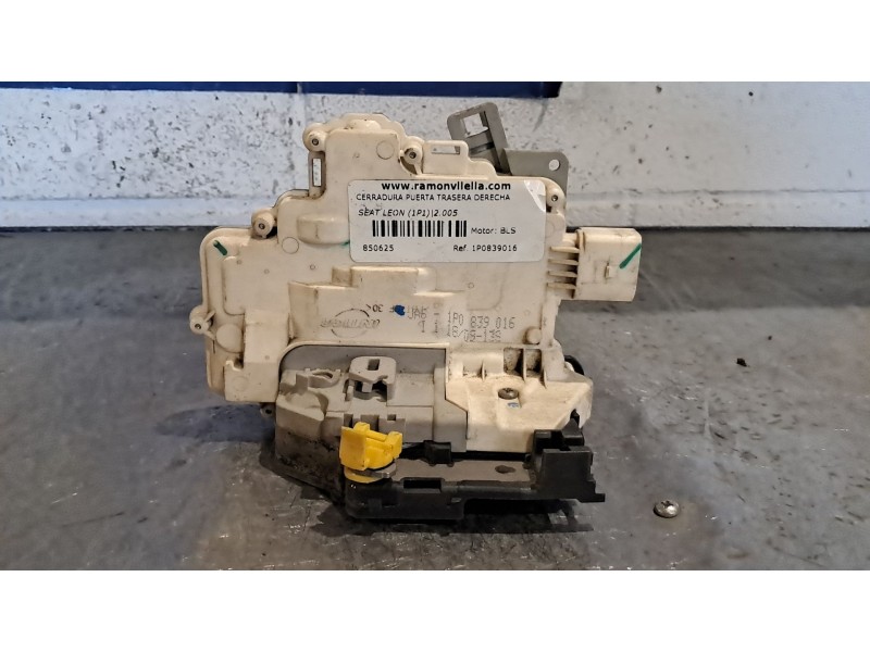 Recambio de cerradura puerta trasera derecha para seat leon (1p1) stylance / style referencia OEM IAM 1P0839016  