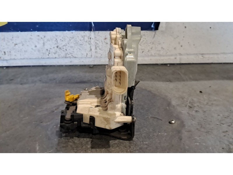 Recambio de cerradura puerta trasera derecha para seat leon (1p1) stylance / style referencia OEM IAM 1P0839016  