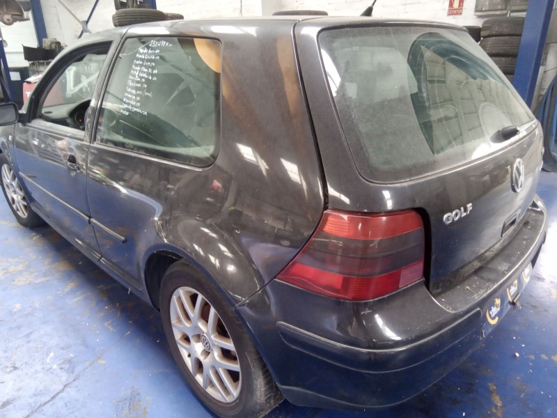 volkswagen golf iv berlina (1j1) del año 2000