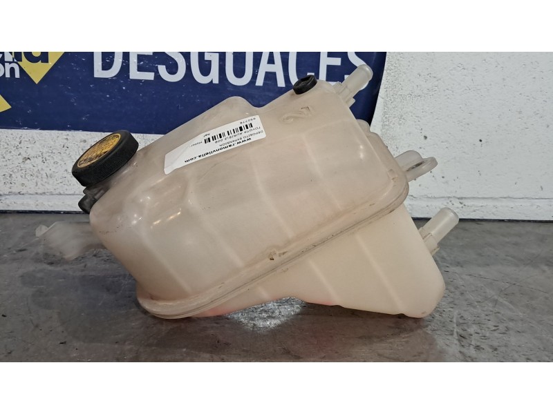 Recambio de deposito expansion para toyota auris active referencia OEM IAM   