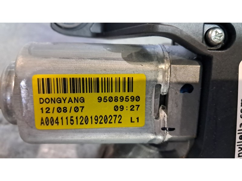 Recambio de motor limpia trasero para chevrolet orlando ltz referencia OEM IAM 95089590  