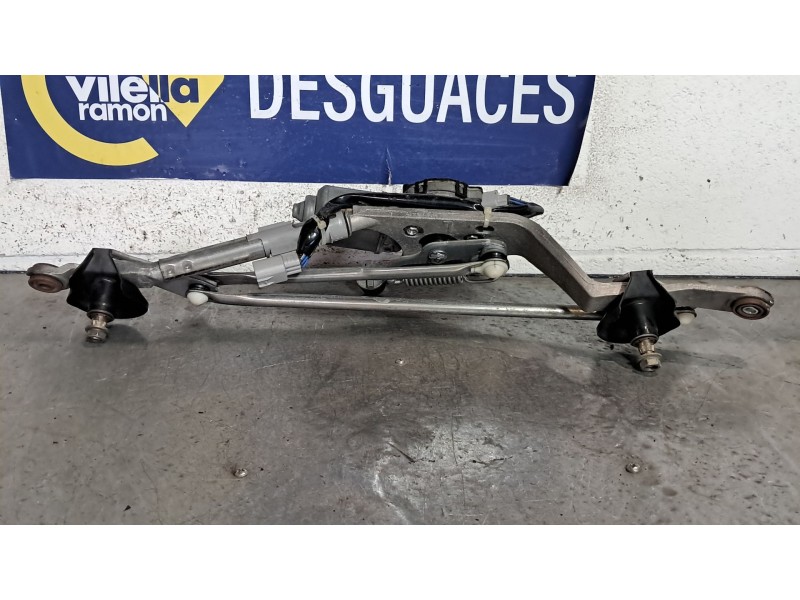 Recambio de motor limpia delantero para toyota auris active referencia OEM IAM   