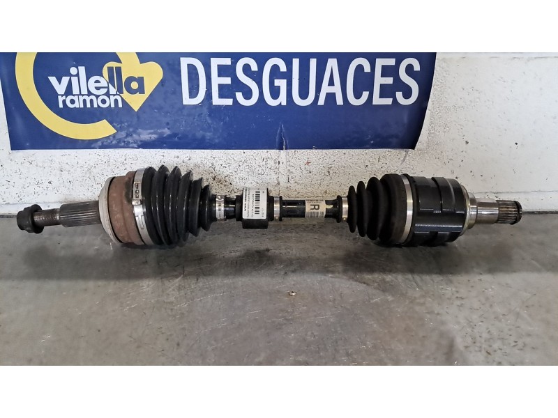 Recambio de transmision delantera izquierda para toyota auris active referencia OEM IAM 4342002630  