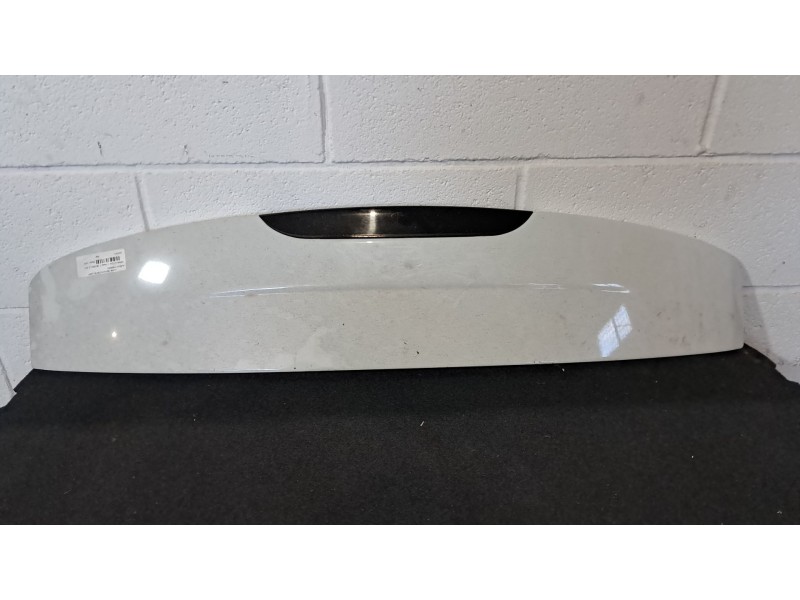 Recambio de aleron trasero para renault clio ii fase ii (b/cb0) 1.2 referencia OEM IAM 7700427352  