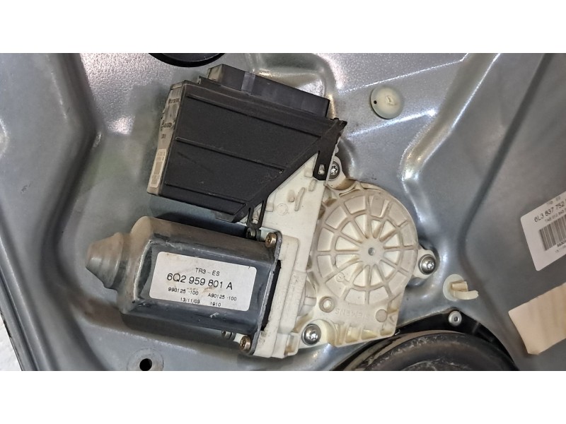 Recambio de elevalunas delantero derecho para seat ibiza (6l1) 1.4 16v referencia OEM IAM   
