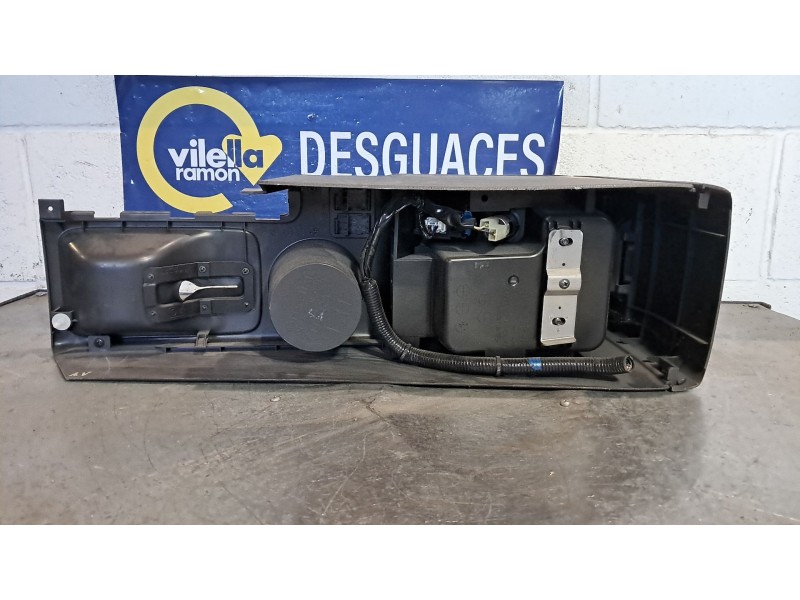 Recambio de consola central para subaru impreza g12  | 0.07 - ...  | 0.07 - ... referencia OEM IAM   