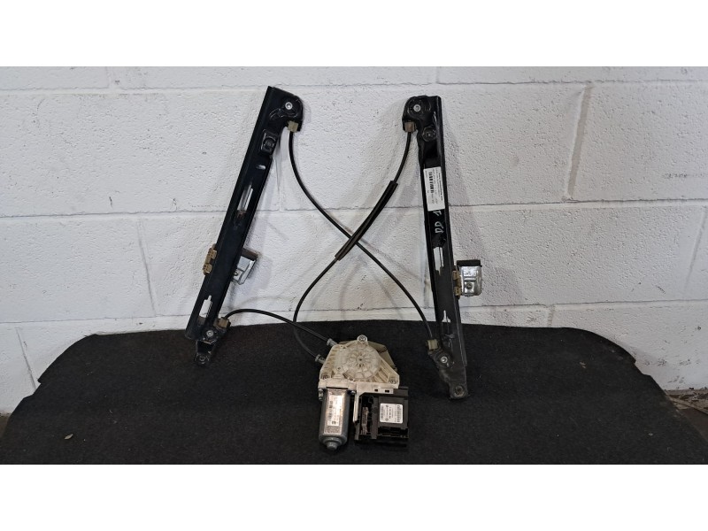 Recambio de elevalunas delantero derecho para seat leon (1p1)  | 0.05 - ...  | 0.05 - ... referencia OEM IAM   