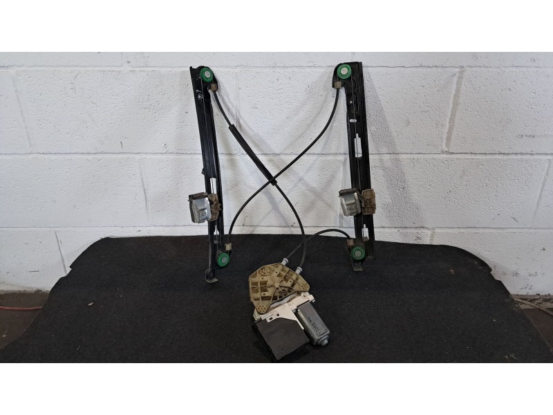 Recambio de elevalunas delantero derecho para seat leon (1p1)  | 0.05 - ...  | 0.05 - ... referencia OEM IAM   