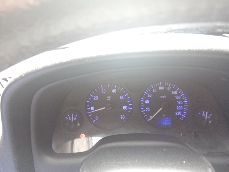 opel astra g berlina del año 2002