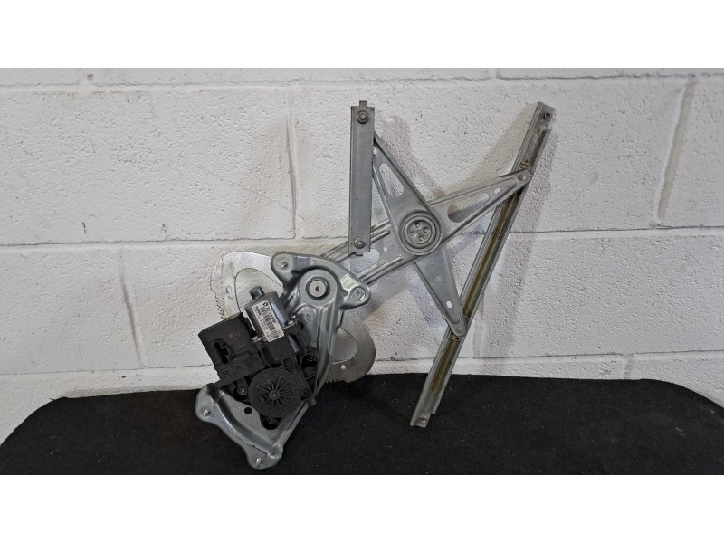 Recambio de elevalunas trasero izquierdo para renault scenic iii authentique referencia OEM IAM   