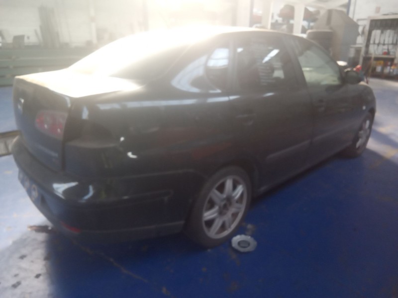 seat cordoba berlina (6l2) del año 2003