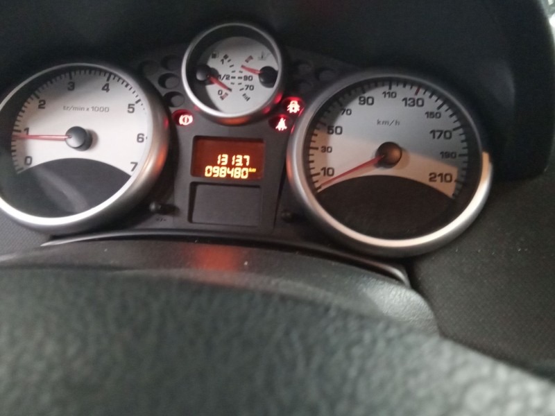 peugeot 207 del año 2007