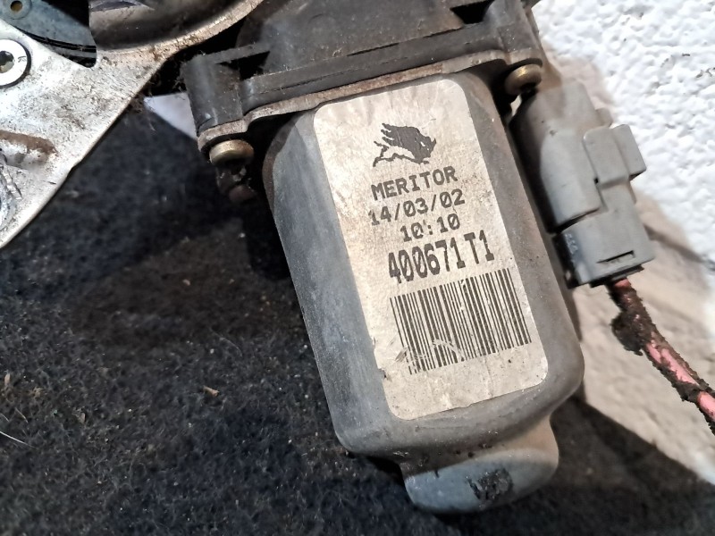 Recambio de elevalunas delantero izquierdo para citroen jumpy 2.0 hdi referencia OEM IAM 400671T1  