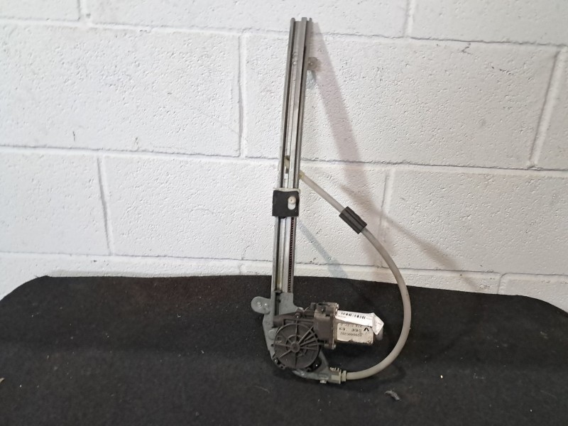 Recambio de elevalunas trasero izquierdo para renault megane scenic alize 1.9d referencia OEM IAM    Recambio de elevalunas trasero izquierdo para renault megane scenic alize 1.9d referencia OEM IAM