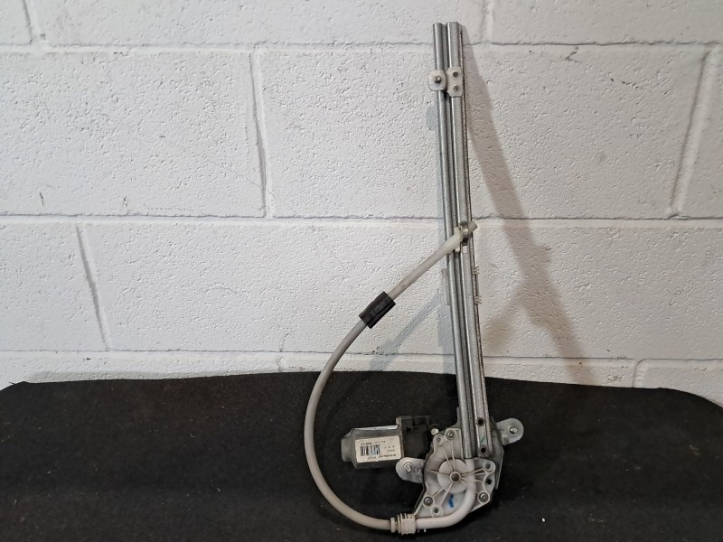 Recambio de elevalunas trasero izquierdo para renault megane scenic alize 1.9d referencia OEM IAM    Recambio de elevalunas trasero izquierdo para renault megane scenic alize 1.9d referencia OEM IAM