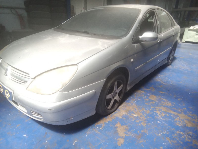 citroen c5 berlina del año 2001