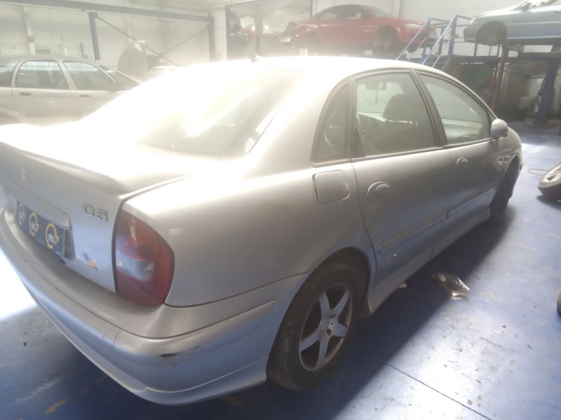 citroen c5 berlina del año 2001