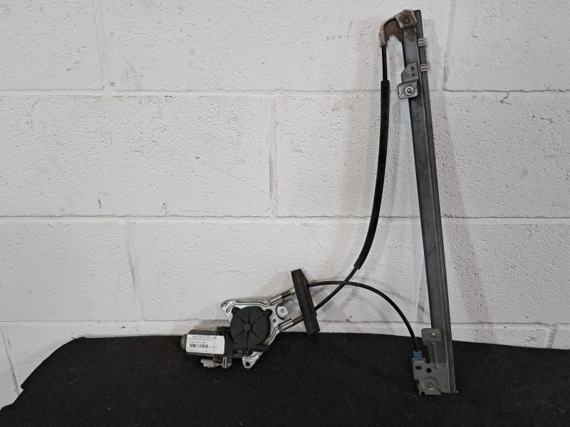 Recambio de elevalunas delantero derecho para citroen jumpy 2.0 hdi referencia OEM IAM 400672T1  