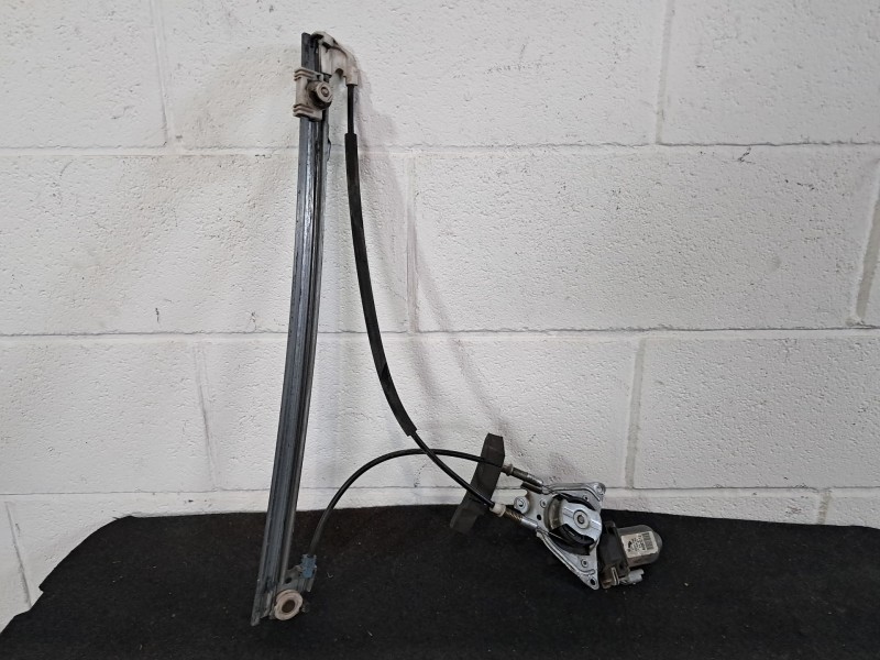 Recambio de elevalunas delantero derecho para citroen jumpy 2.0 hdi referencia OEM IAM 400672T1  