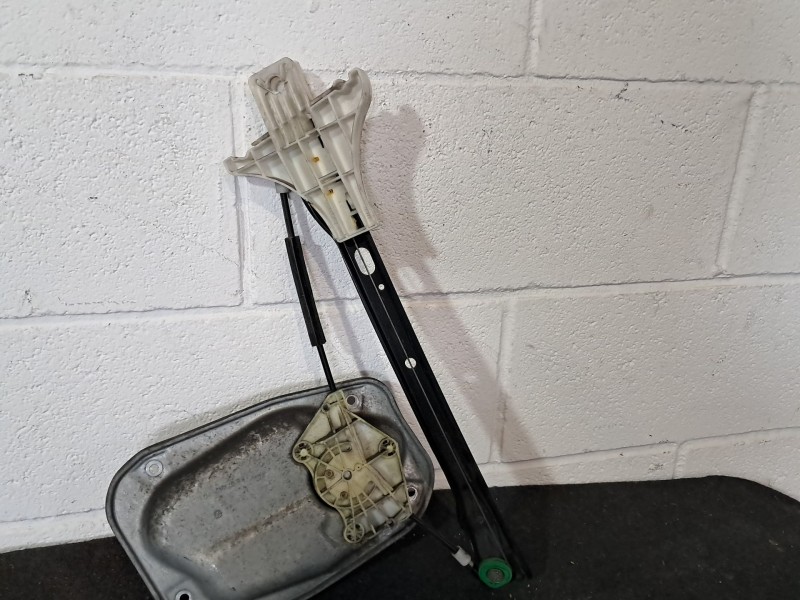 Recambio de elevalunas trasero izquierdo para volkswagen jetta (1k2)  | 0.05 - ...  | 0.05 - ... referencia OEM IAM   