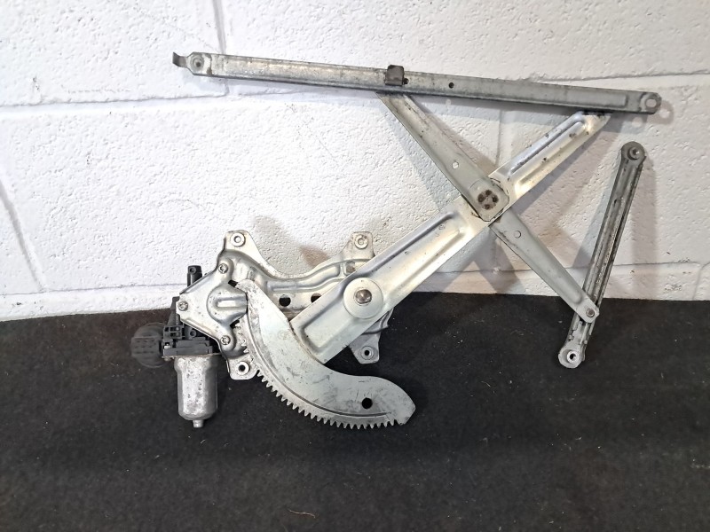 Recambio de elevalunas delantero derecho para daihatsu terios 1.5 sx 4wd referencia OEM IAM   