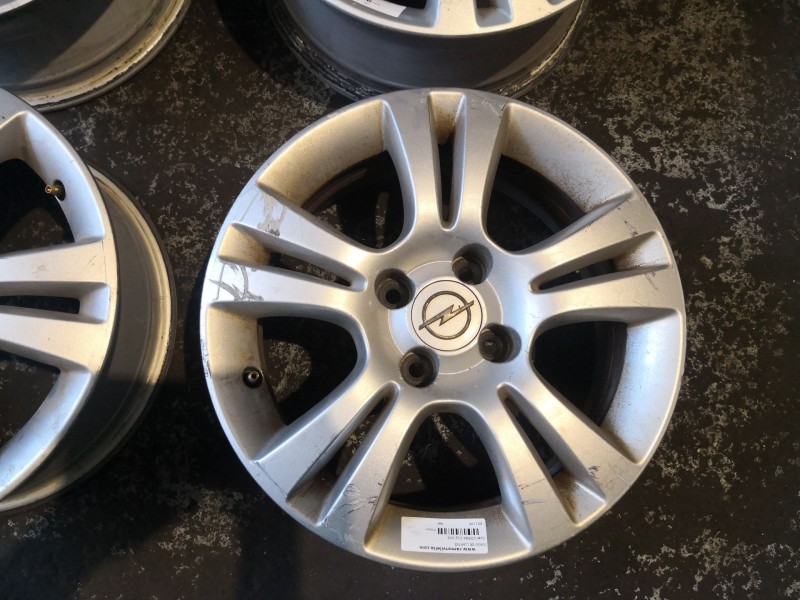 Recambio de juego de llantas para opel corsa d cmon referencia OEM IAM   