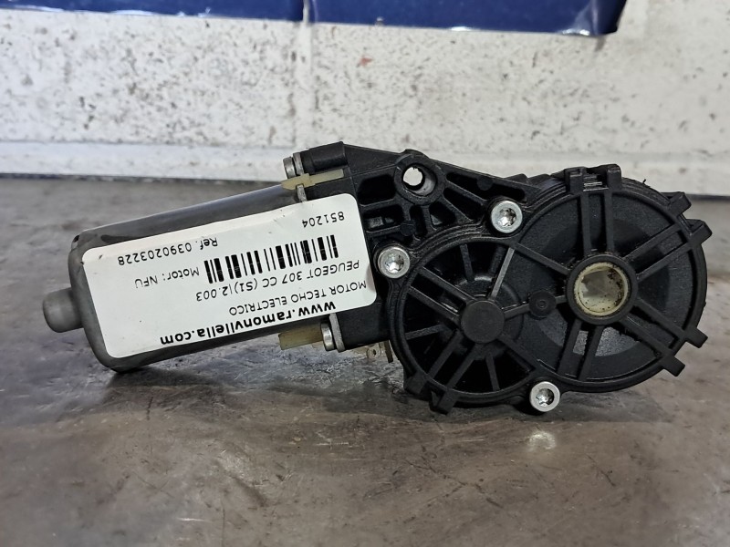 Recambio de motor techo electrico para peugeot 307 cc (s1) 1.6 referencia OEM IAM 0390203228  