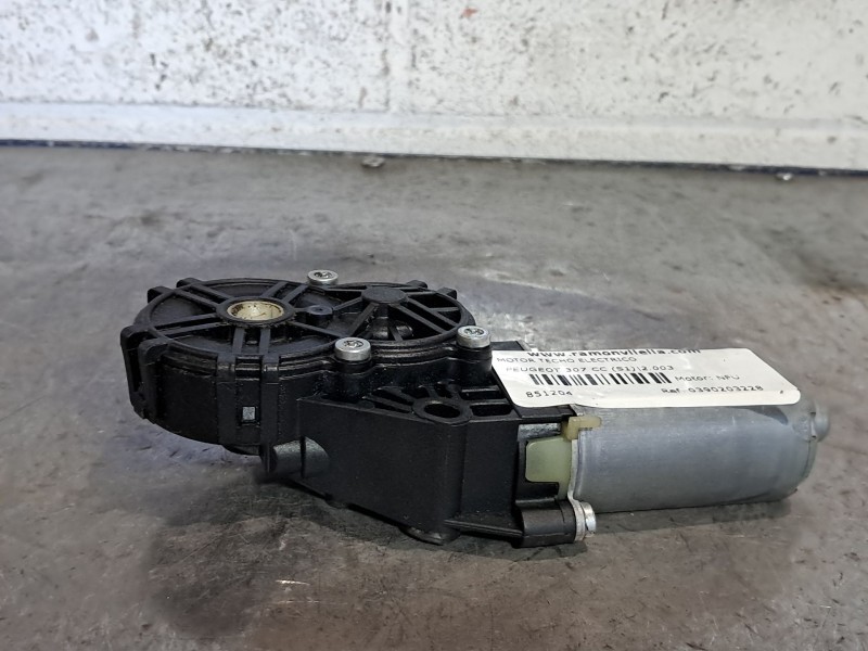 Recambio de motor techo electrico para peugeot 307 cc (s1) 1.6 referencia OEM IAM 0390203228  