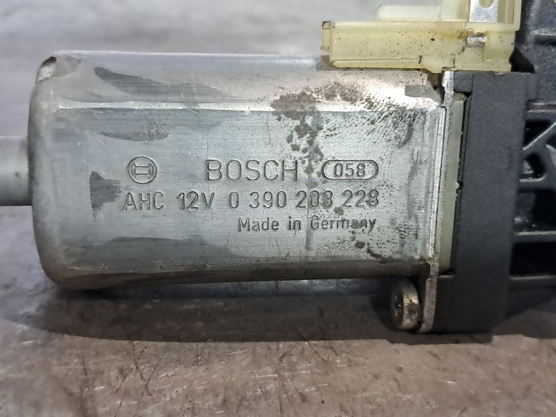 Recambio de motor techo electrico para peugeot 307 cc (s1) 1.6 referencia OEM IAM 0390203228  