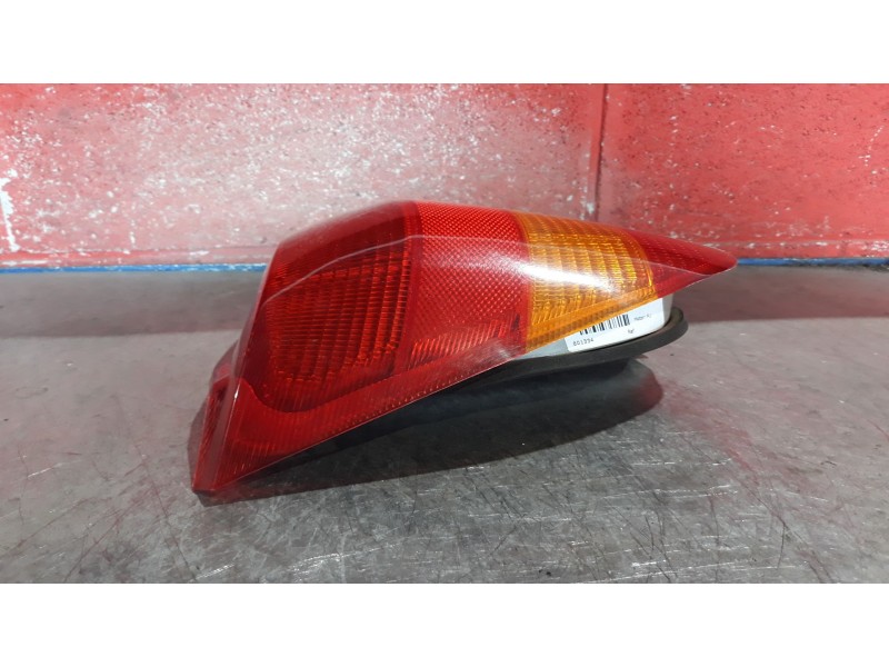 Recambio de piloto trasero izquierdo para ford fiesta referencia OEM IAM    Recambio de piloto trasero izquierdo para ford fiesta referencia OEM IAM