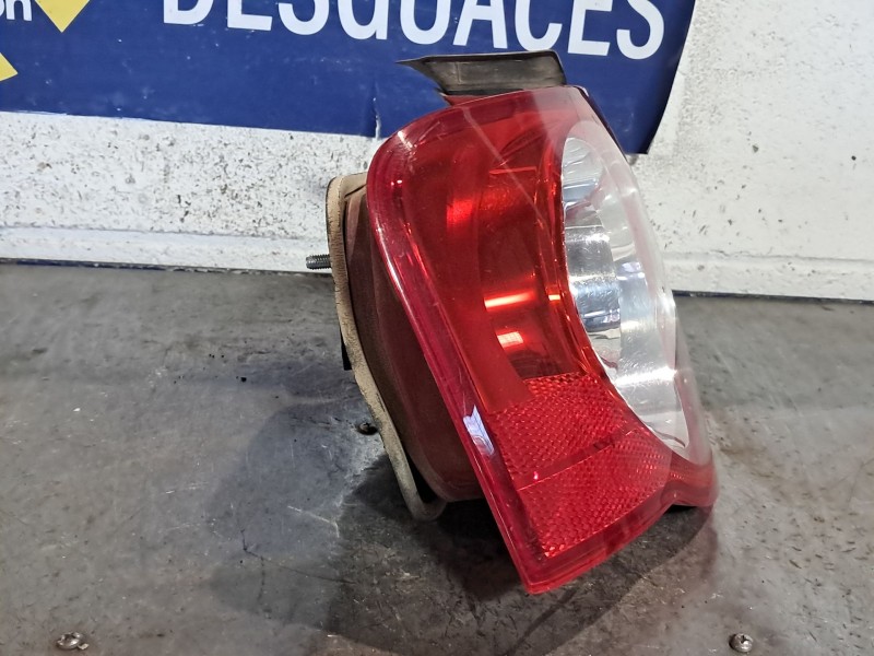 Recambio de piloto trasero izquierdo para volkswagen passat berlina (3c2) 2.0 tdi referencia OEM IAM   