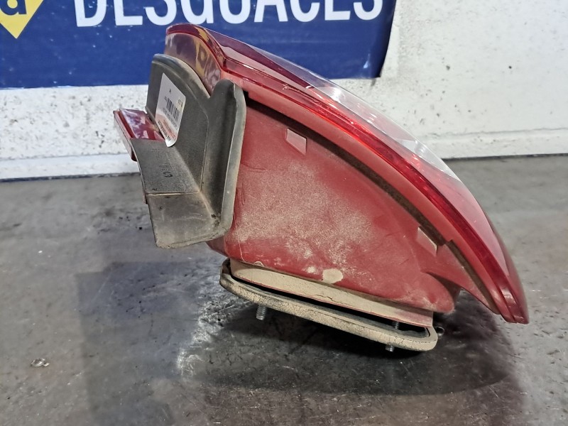 Recambio de piloto trasero izquierdo para volkswagen passat berlina (3c2) 2.0 tdi referencia OEM IAM   