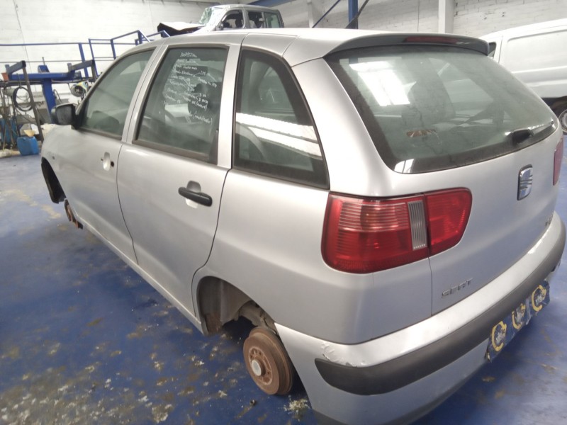 seat ibiza (6k1) del año 2001