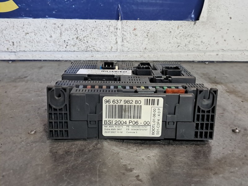 Recambio de centralita bsi para peugeot 207 1.4 hdi referencia OEM IAM BSI 2004P0600  