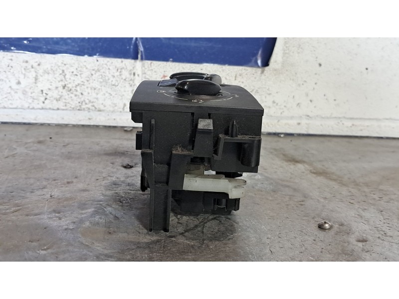 Recambio de mando calefaccion aire acondicionado para peugeot 207 1.4 hdi referencia OEM IAM 69910004  