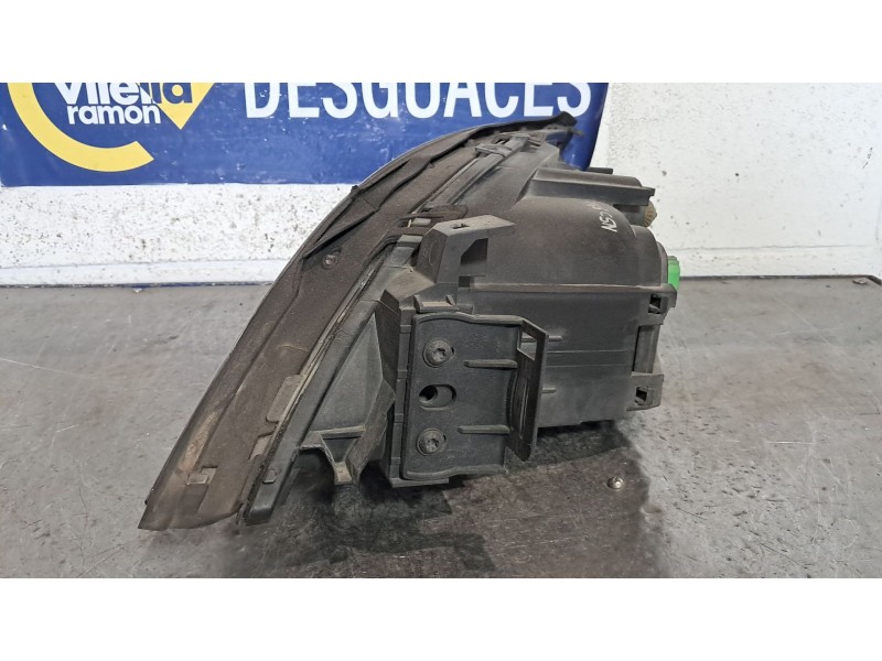 Recambio de faro derecho para ford mondeo turnier (ge)  | 0.00 - 0.07  | 0.00 - 0.07 referencia OEM IAM 0301174204  