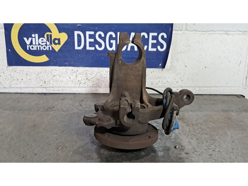 Recambio de mangueta delantera derecha para peugeot 207 1.4 hdi referencia OEM IAM   