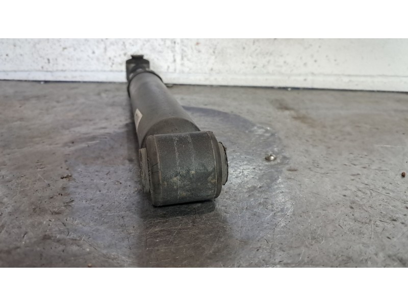 Recambio de amortiguador trasero para peugeot 207 1.4 hdi referencia OEM IAM   