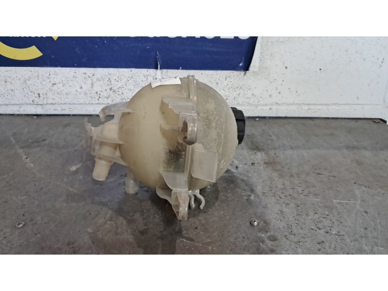 Recambio de deposito expansion para peugeot 207 1.4 hdi referencia OEM IAM   