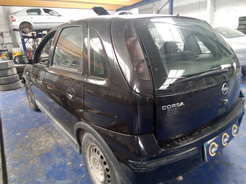 opel corsa c del año 2004