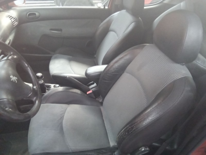 peugeot 206 berlina del año 2025