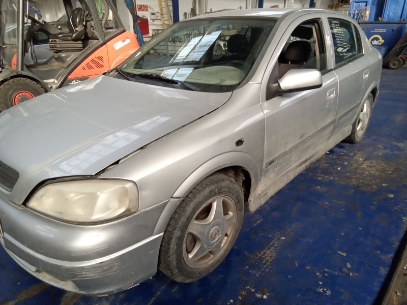 opel astra g berlina del año 1999