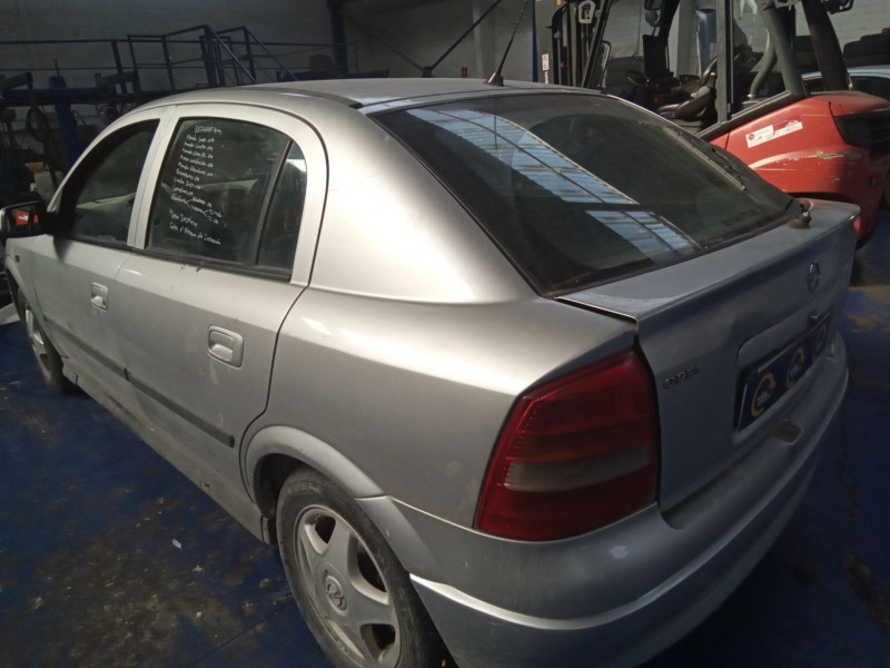 opel astra g berlina del año 1999