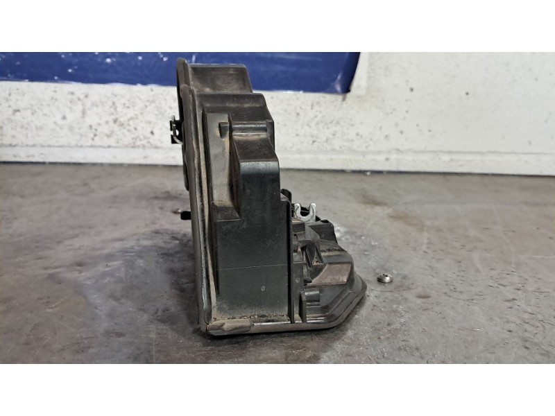 Recambio de cerradura puerta trasera derecha para bmw serie 3 berlina (e90) 330d referencia OEM IAM   