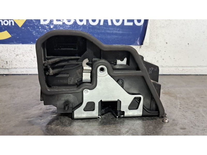 Recambio de cerradura puerta trasera derecha para bmw serie 3 berlina (e90) 330d referencia OEM IAM   
